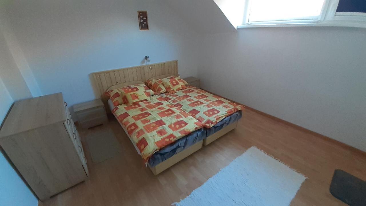 Patri Apartmanhaz Keszthely Exterior foto