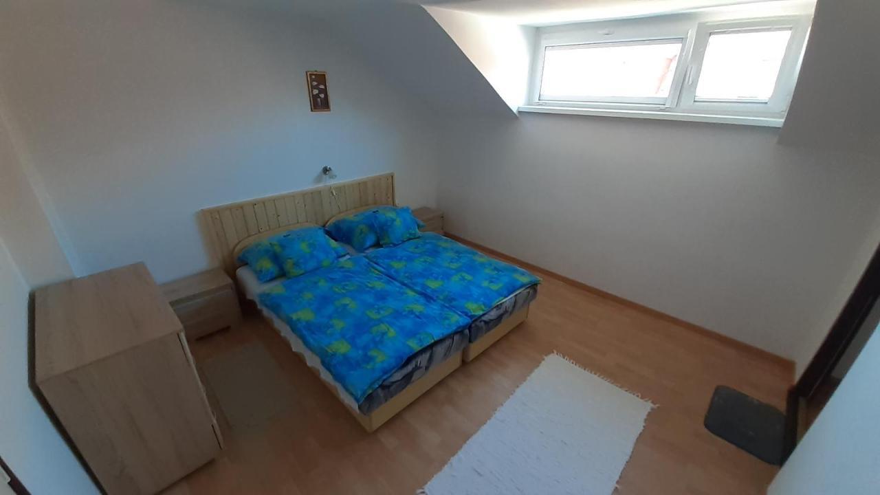 Patri Apartmanhaz Keszthely Exterior foto